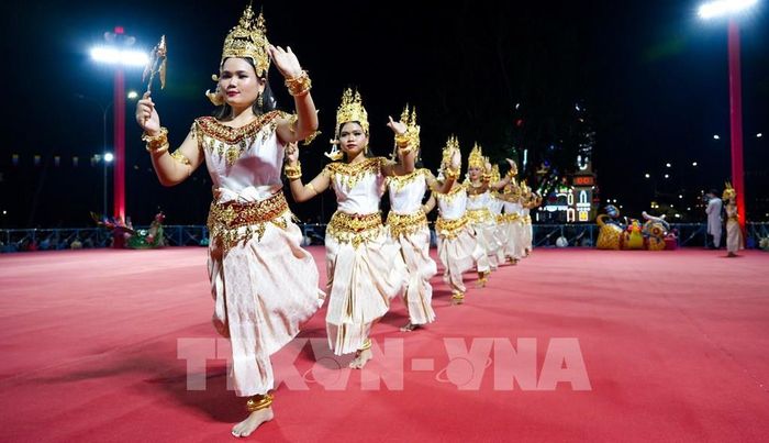 Các điệu múa truyền thống của đồng bào dân tộc Khmer được gìn giữ, phát huy thông qua các hoạt động văn hóa, nghệ thuật cộng đồng tại Tây Ninh. Ảnh: Minh Phú - TTXVN