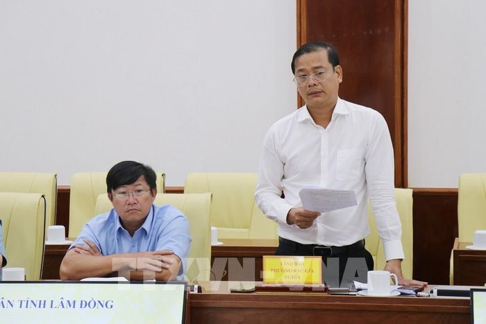 Ông Trịnh Anh, Chủ tịch UBND phường Bắc Gia Nghĩa, tỉnh Lâm Đồng phát biểu tại buổi làm việc. Ảnh: Nguyễn Huy Thành – TTXVN