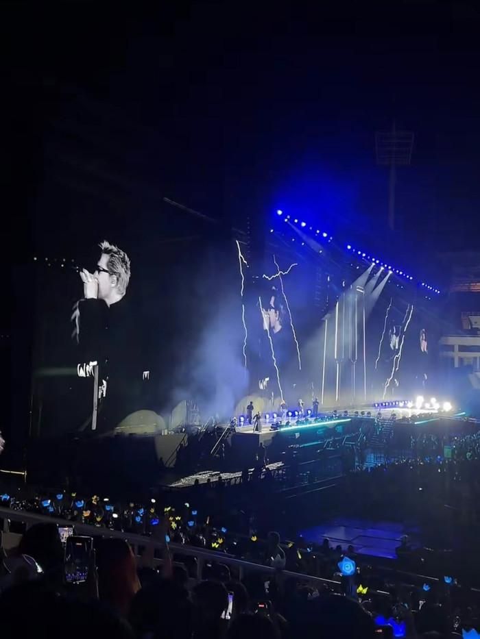 21h10: Thủ lĩnh BIGBANG thổi bùng sân khấu với loạt hit đình đám