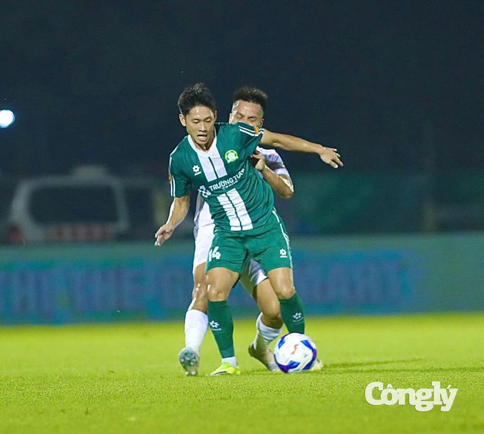 Đồng Nai chỉ giành được 1 điểm sau 5 vòng, họ để thua 10 bàn tại V.League 2026/27. Ảnh: Đình Viên.