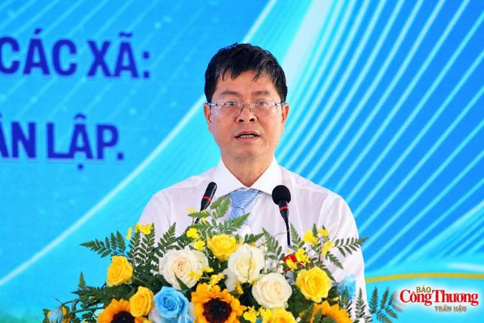 Ông Nguyễn Hồng Hải, Ủy viên Ban Thường vụ Tỉnh ủy, Phó Chủ tịch Thường trực UBND tỉnh Lâm Đồng phát biểu chỉ đạo tại hội nghị.