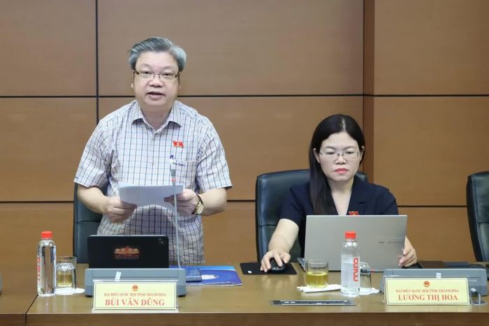 Đại biểu Bùi Văn Dũng, Đoàn ĐBQH tỉnh Thanh Hóa. Ảnh: An Nhiên