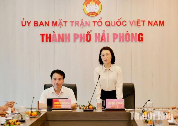 Phó Chủ tịch Thường trực Ủy ban MTTQ tỉnh Thanh Hóa Đỗ Thị Toán phát biểu khai mạc hội nghị.