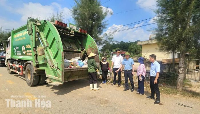 Lãnh đạo Sở Nông nghiệp và Môi trường yêu cầu các địa phương xử lý dứt điểm tình trạng rác thải tồn đọng