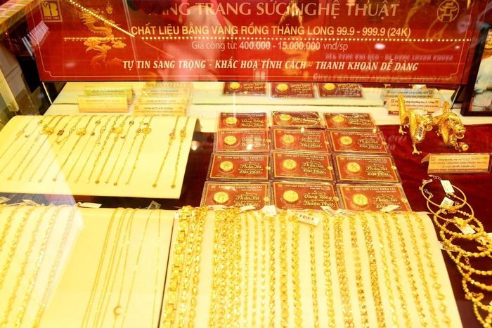 Giá vàng chạm đáy trong vòng 2 tháng. Ảnh: Bảo Tín Minh Châu