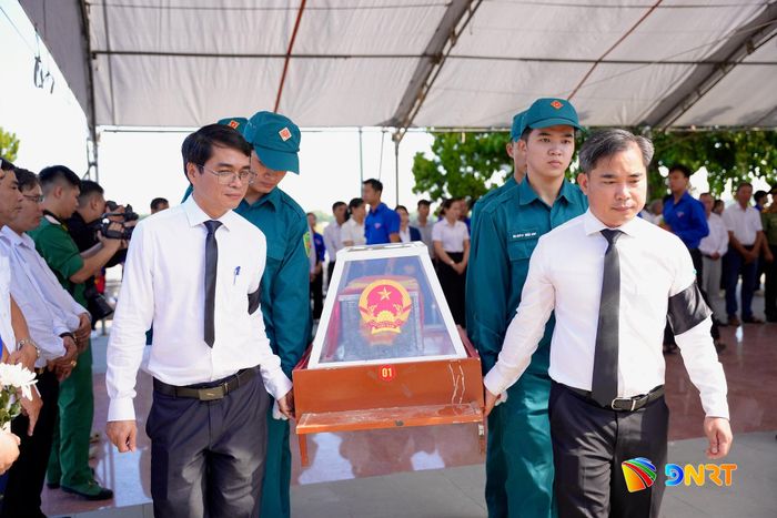 Các hài cốt liệt sĩ được an táng tại Nghĩa trang liệt sĩ Điện Bàn Tây. Ảnh: T.CÔNG