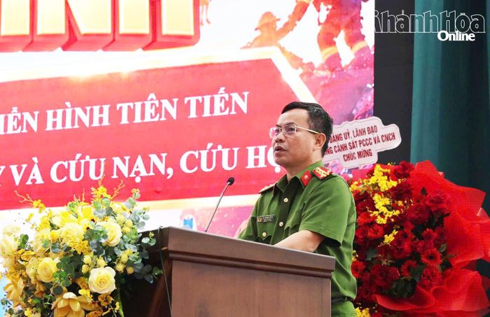 Đại tá Lê Quang Đồng phát biểu khai mạc chương trình.