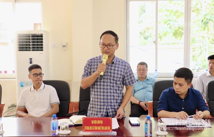 Lãnh đạo Sở Khoa học và Công nghệ giải đáp một số ý kiến của doanh nghiệp hoạt động tại cửa khẩu Tân Thanh