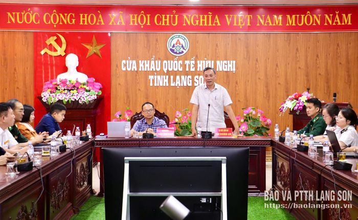 Lãnh đạo Ban Quản lý Khu kinh tế cửa khẩu Đồng Đăng - Lạng Sơn giải đáp ý kiến, thắc mắc của doanh nghiệp hoạt động tại Cửa khẩu Quốc tế Hữu Nghị