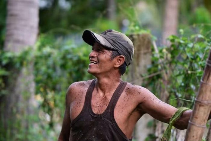 Nụ cười hiền lành trong những ngày lao động trên cao