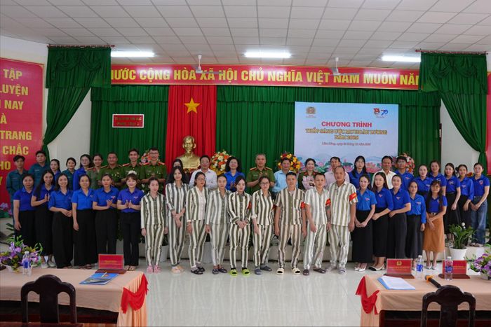 Chương trình “Thắp sáng ước mơ hoàn lương" là dịp để mỗi phạm nhân nuôi dưỡng niềm tin, xác định mục tiêu phấn đấu phù hợp