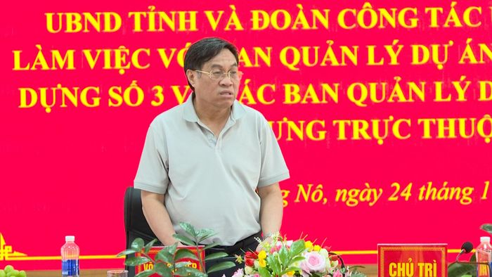 Tỉnh ủy viên, Phó Chủ tịch UBND tỉnh Lâm Đồng Võ Ngọc Hiệp yêu cầu các chủ đầu tư nâng cao trách nhiệm, đôn đốc nhà thầu đẩy nhanh thi công, bảo đảm tiến độ giải ngân vốn đầu tư công
