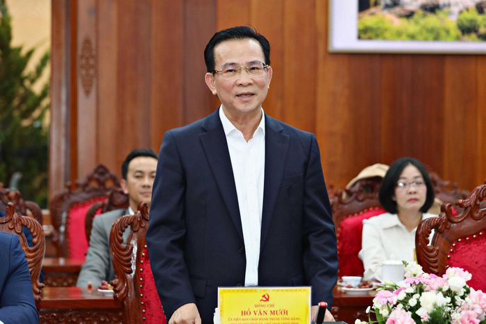 Đồng chí Hồ Văn Mười, Ủy viên Ban Chấp hành Trung ương Đảng, Phó Bí thư Tỉnh ủy, Chủ tịch UBND tỉnh kỳ vọng Lâm Đồng - Hà Nội sẽ hợp tác chặt chẽ về kinh tế - xã hội trong thời gian tới