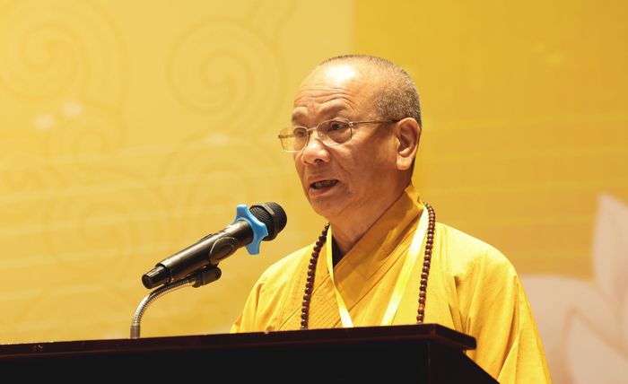 Hòa thượng Thích Quảng Hà, Phó Chủ tịch Hội đồng trị sự Giáo hội Phật giáo Việt Nam, Trưởng Ban Trị sự Giáo hội Phật giáo Việt Nam tỉnh Ninh Bình phát biểu chào mừng Hội thảo.