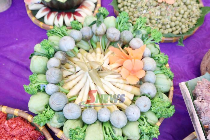 Các món ăn được chế biến từ sản phẩm địa phương.