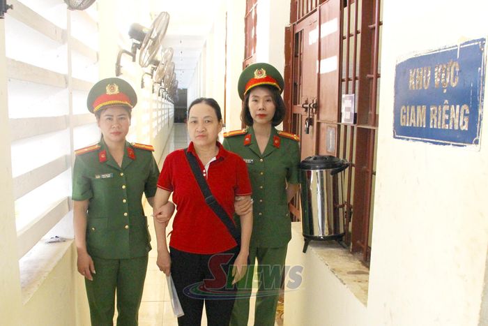Đối tượng Đàm Thị Tươi tại cơ quan Công an. Ảnh Công an cung cấp.