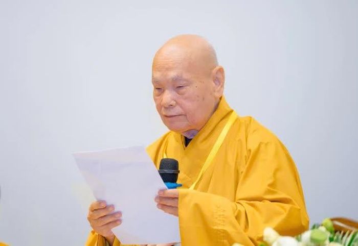 Trưởng lão Hòa thượng Thích Thiện Nhơn ban đạo từ