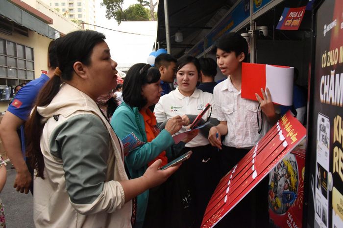 TP.HCM đẩy mạnh kết nối cung - cầu lao động, hỗ trợ người lao động tìm kiếm việc làm phù hợp.