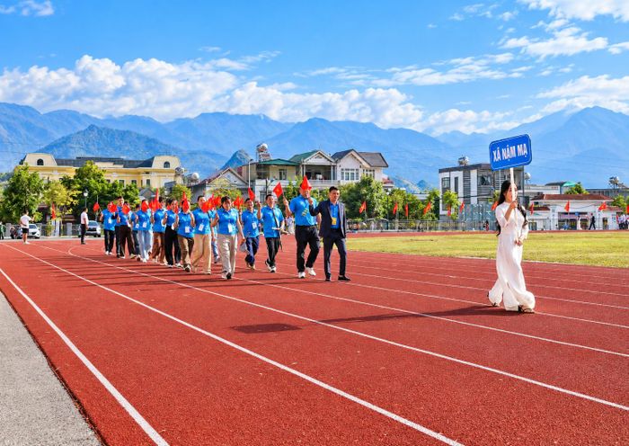 Ông Tống Thanh Hải, Phó Chủ tịch Thường trực UBND tỉnh, Trưởng Ban Tổ chức Đại hội, ghi nhận và biểu dương những nỗ lực của các cấp, ngành, địa phương, đơn vị trong công tác tổ chức; đánh giá cao đóng góp của đội ngũ cán bộ, huấn luyện viên, vận động viên, trọng tài và các lực lượng phục vụ.