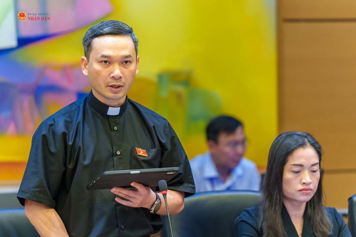 ĐBQH Lê Nguyên Thao (Lâm Đồng) phát biểu. Ảnh: Tiến Cường