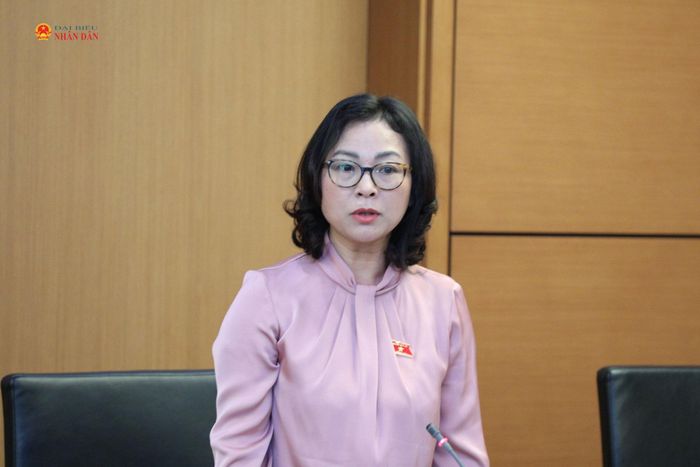 ĐBQH Tống Thị Hạnh (Vĩnh Long) phát biểu