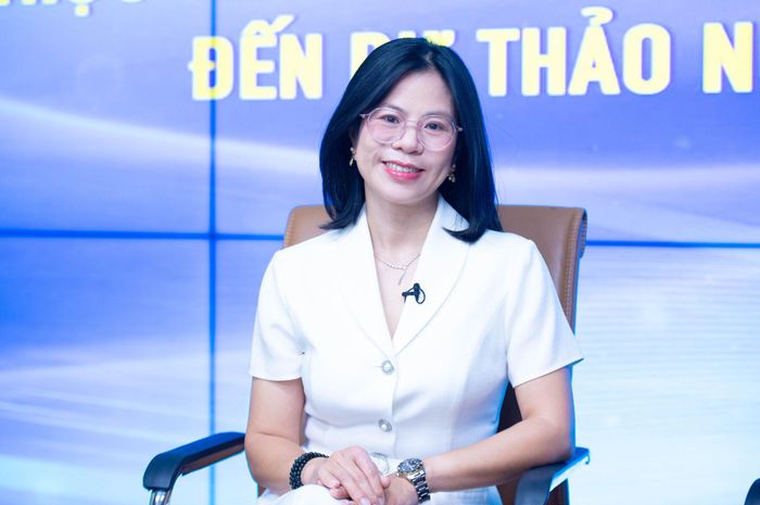 Chủ nhiệm Câu lạc bộ Pháp chế ngân hàng (Hiệp hội Ngân hàng Việt Nam), Luật sư Nguyễn Thị Phương phát biểu tại sự kiện. Ảnh: Xuân Quý