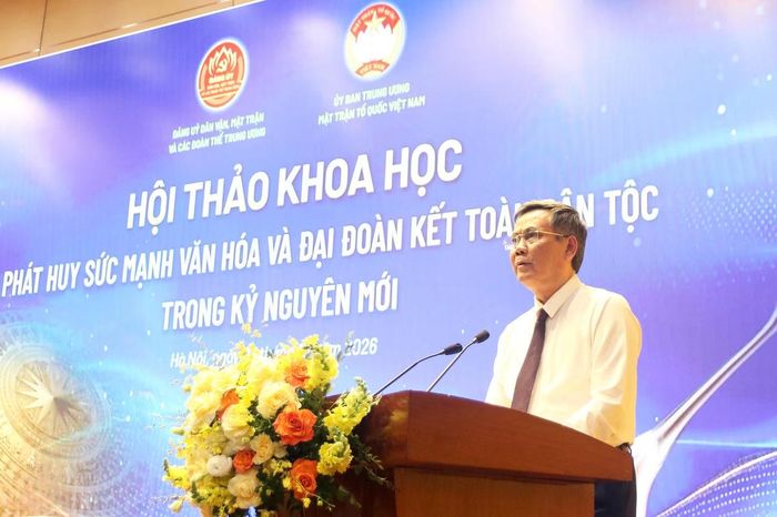 Phó Chủ tịch Ủy ban Trung ương Mặt trận Tổ quốc Việt Nam Trần Thắng phát biểu tại hội thảo.Ảnh: ĐĐK