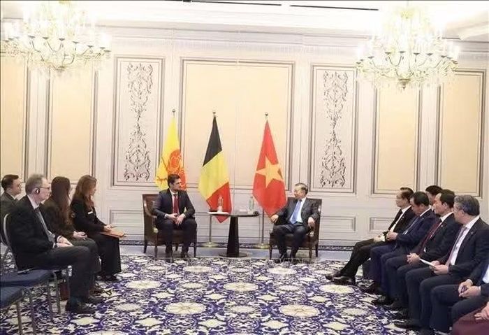 Tổng Bí thư, Chủ tịch nước Tô Lâm tiếp Bộ trưởng, Thủ hiến vùng Wallonie, ông Adrien Dolimont. Ảnh: Thống Nhất/TTXVN
