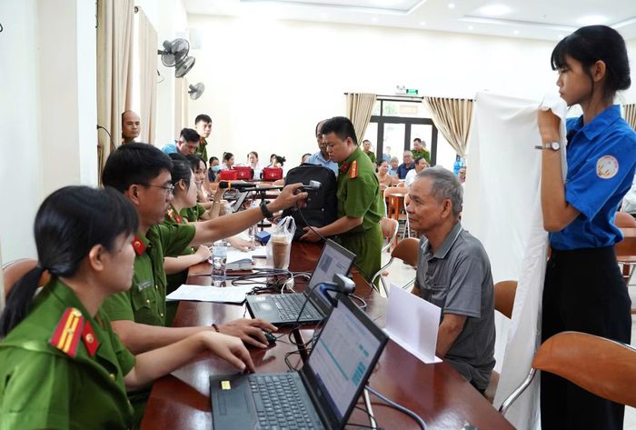 Mỗi dữ liệu được bổ sung góp phần trả lại tên cho những liệt sĩ chưa rõ danh tính.