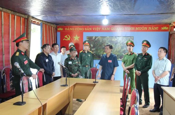 Đoàn công tác kiểm tra trực tiếp điểm diễn tập tại xã Độc Lập.