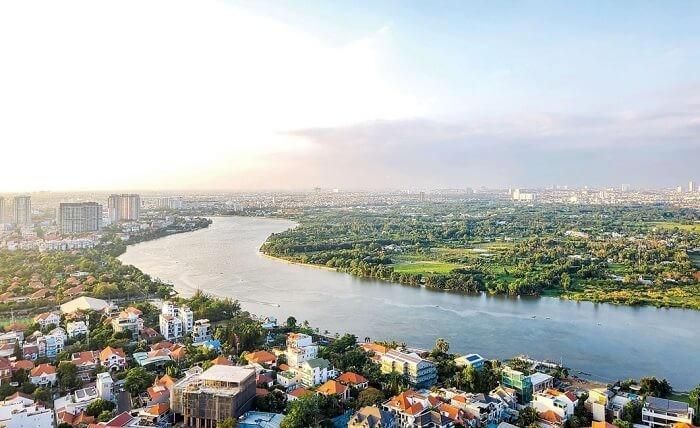 15 dự án trọng điểm tại Đông Nam Bộ có nhu cầu vay vốn khoảng 757.000 tỷ đồng, đặt ra bài toán lớn về huy động và phân bổ nguồn lực tài chính. (Ảnh minh họa)