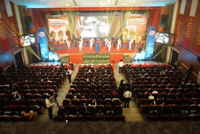 Các tiết mục văn nghệ tại buổi lễ.