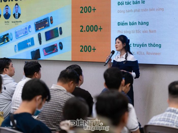 Đại diện TLC Trading, chị Lisa Châu, chia sẻ tại sự kiện