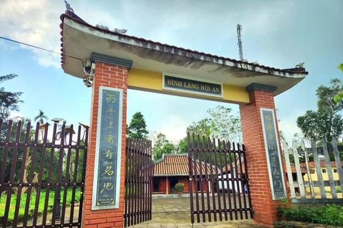 Công trình Đình làng Hội An — điểm tựa tâm linh và văn hóa của cư dân địa phương.