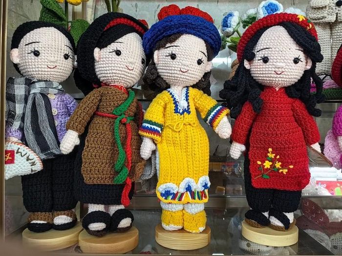 Các sản phẩm làm từ len của Công ty TNHH Thương mại Linhs Crochet . Ảnh: Duy Tùng