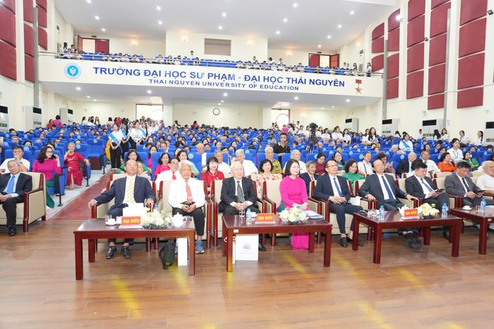 Sáng 24/10, Khoa Ngữ văn, Trường Đại học Sư phạm - Đại học Thái Nguyên tổ chức kỷ niệm 60 năm thành lập với chủ đề “Kết nối truyền thống - Lan tỏa giá trị”.