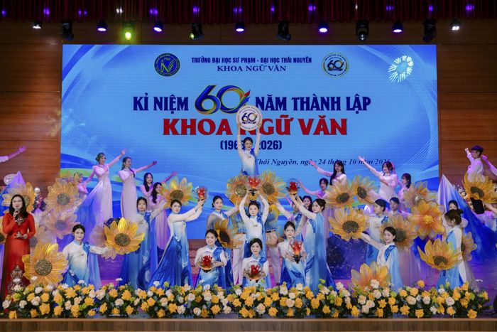 Đây là dịp tri ân các thế hệ nhà giáo, cựu sinh viên và nhìn lại chặng đường xây dựng, phát triển của Khoa từ năm 1966.