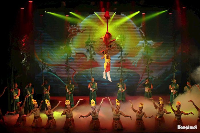 Liên hoan Sân khấu Hà Nội mở rộng 2026 đã cho thấy tư duy làm nghề ngày càng tiệm cận với dòng chảy thời đại.