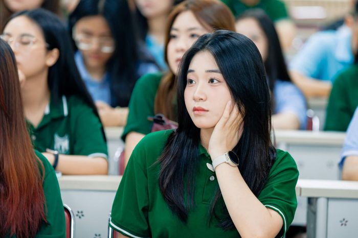 Bộ Giáo dục và Đào tạo yêu cầu các cơ sở đào tạo công bố phương án tuyển sinh năm 2027 trước 31-12-2026. Ảnh: PT