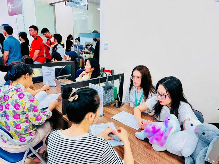 Nhiều cơ hội việc làm dành cho người lao động tại Sàn Giao dịch việc làm Hà Nội. Ảnh: HCES