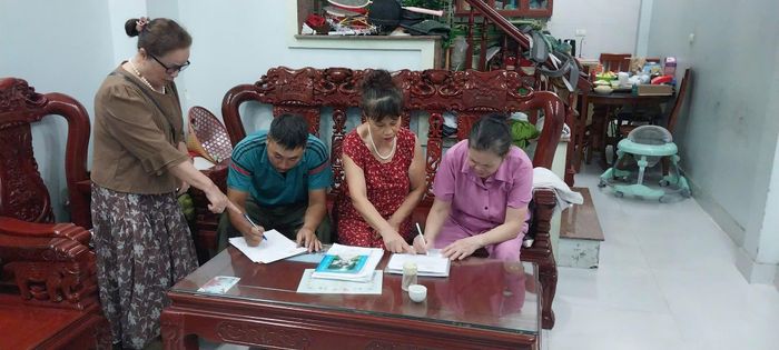Việc tổ chức lấy ý kiến trực tiếp bằng phiếu theo mẫu quy định tại Nghị định số 321/2025/NĐ-CP. Ảnh PV