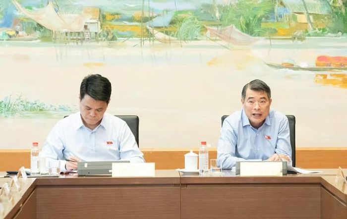 Thủ tướng cho rằng, thu hút nghệ sĩ, nghệ nhân, chuyên gia tham gia phát triển công nghiệp văn hóa là thực sự cần thiết. Ảnh: Lâm Hiển