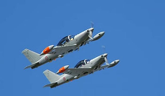 Hai vụ tai nạn trong khoảng 5 tháng khiến vấn đề an toàn của dòng máy bay huấn luyện SF-260 được chú ý.