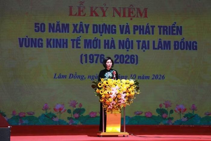 Phó Bí thư Thành ủy, Chủ tịch HĐND TP Hà Nội Phùng Thị Hồng Hà phát biểu