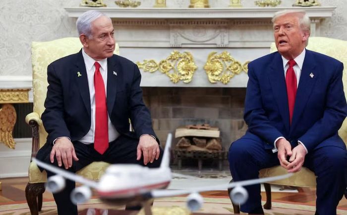 Thủ tướng Israel cũng nói Tổng thống Mỹ Donald Trump ủng hộ mục tiêu lật đổ chính quyền Iran.