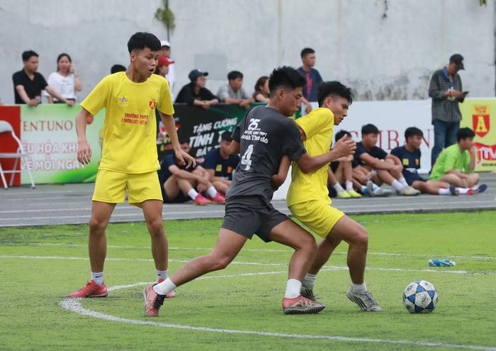 Bảng I: THPT Phan Huy Chú TT 1-1 THPT Lý Thường Kiệt VH