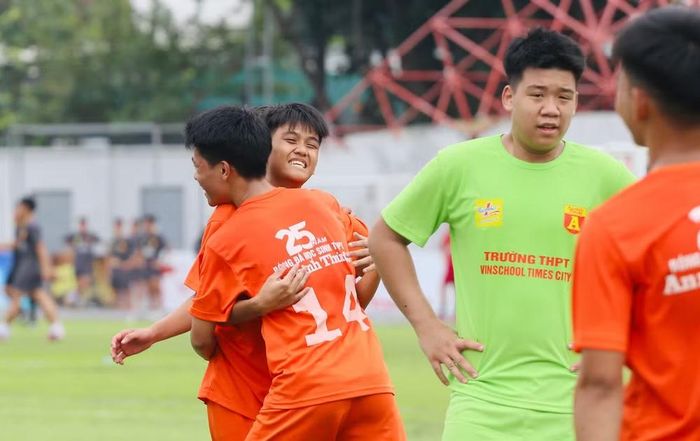 Các miếng đánh tấn công hiệu quả giúp đại diện xã Quốc Oai liên tục điền tên lên bảng tỉ số