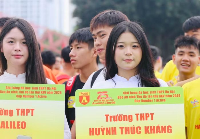 Nữ sinh Hà thành khoe sắc trong ngày hội bóng đá An ninh Thủ đô 2026