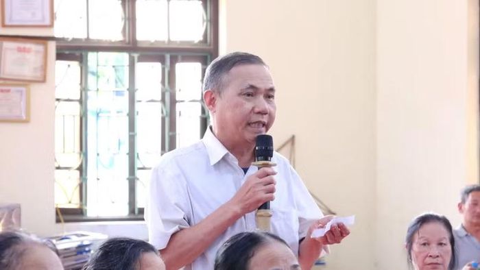 Đại diện các tổ dân phố và người dân phản ánh những vấn đề phát sinh tại địa bàn.