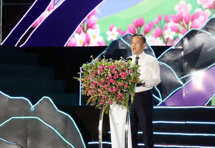 Phó Chủ tịch UBND tỉnh Tuyên Quang Đỗ Hùng Đức nhấn mạnh, sức sống kỳ diệu của hoa tam giác mạch chính là hiện thân cho khí chất con người nơi đây